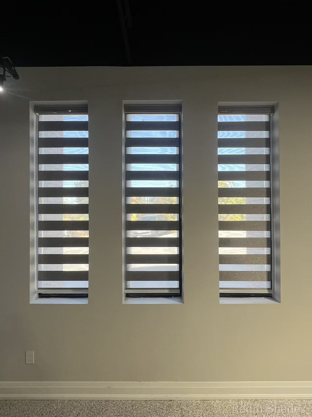 Raddi Shades residential installation, photo 4